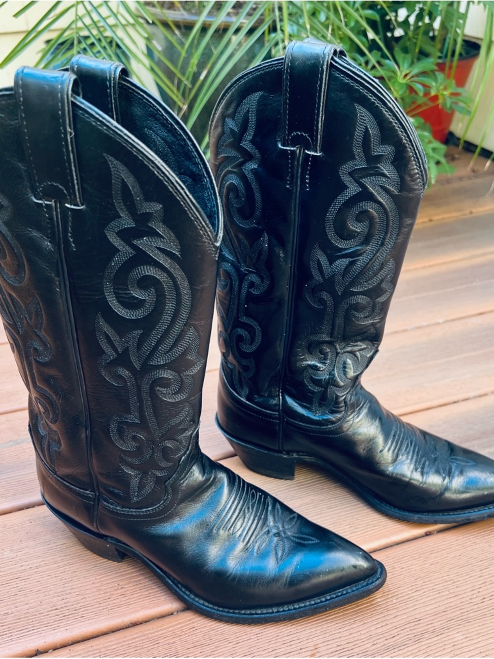 Justin Boots Black Leather Western Heeled Cowboy Boots